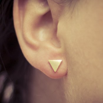 odette et lulu, boucles d'oreilles, sweet triangles, triangle, dore, or, clous, bijoux, accessoires, createur