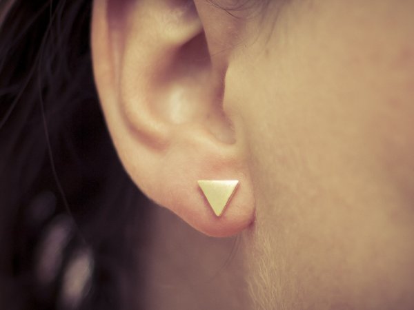 odette et lulu, boucles d'oreilles, sweet triangles, triangle, dore, or, clous, bijoux, accessoires, createur