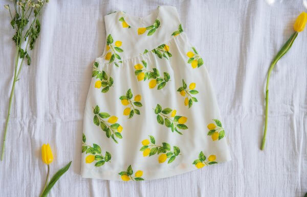 robe suzette, robe femme, printemps, été, sucrette, enfant, maman, petite fille, matchy matchy, liberty, vert, émeraude, concept store, createurs, motif citrons, dolce vita